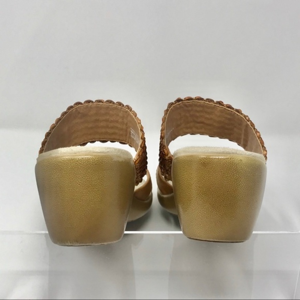 Wear.Ever Pippie Carmel Color Wedge Sandals SZ 8.5 (Great Pre-Owned Condition) - Picture 4 of 9